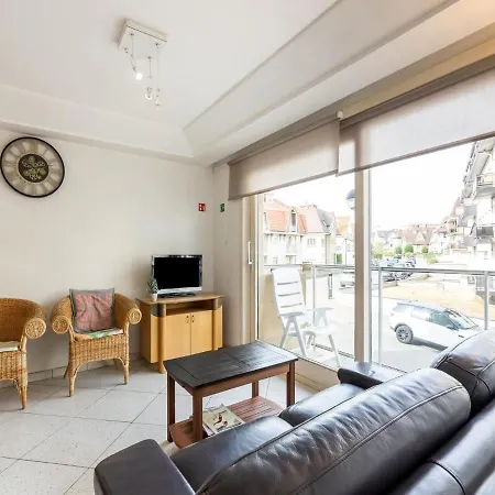 公寓 Pleasant In With Balcony *