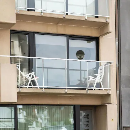 In With Balcony Apartmán *
